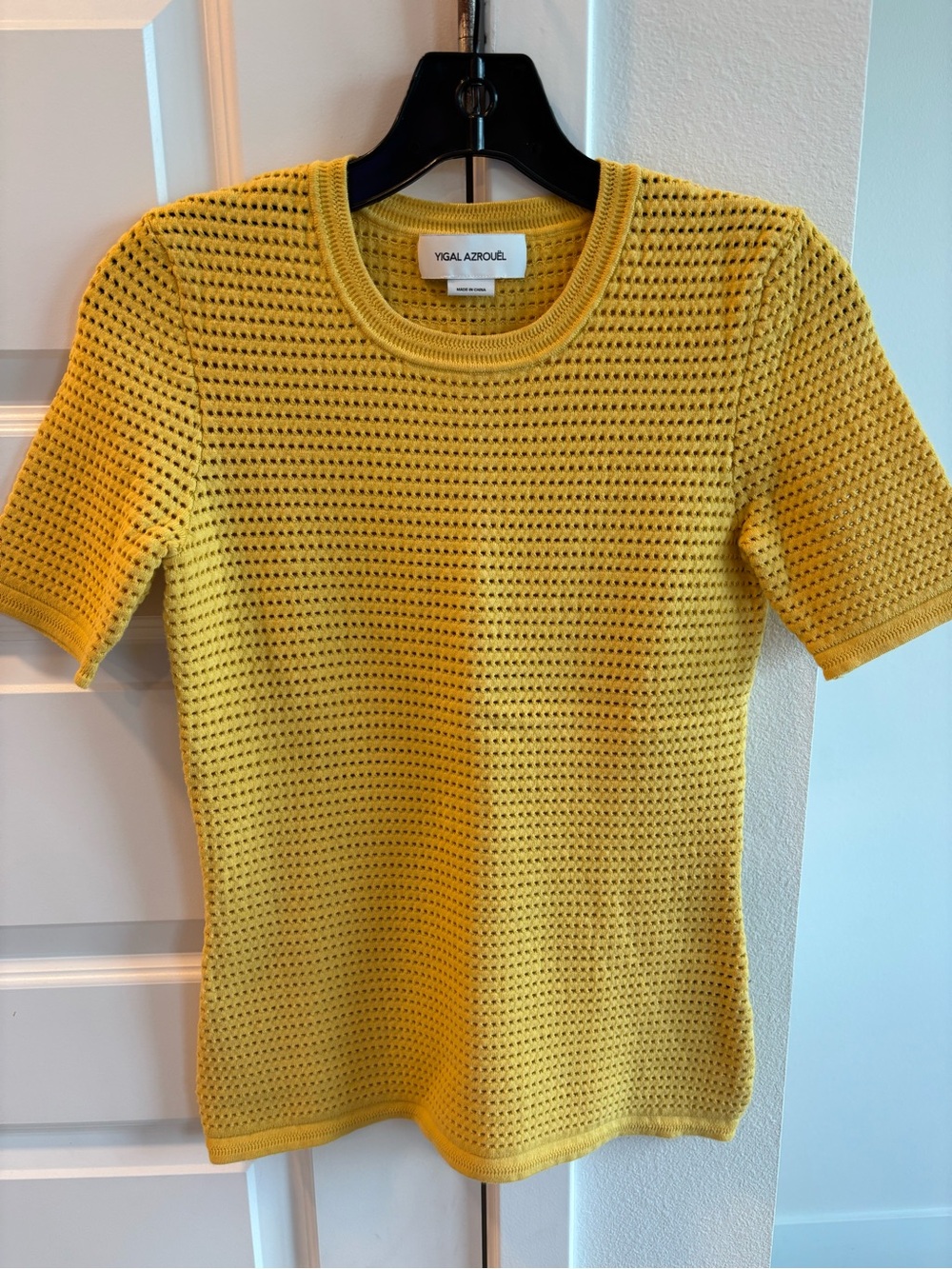 Yigal Azrouël Sweater Women's M Yellow Knit mesh short sleeve Crew Neck Stretch